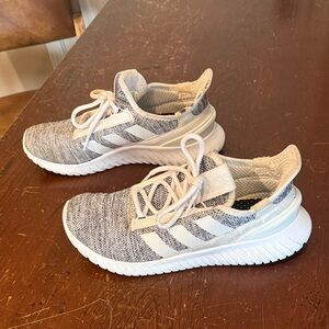 Adidas men’s Sneakers - Light Gray/White